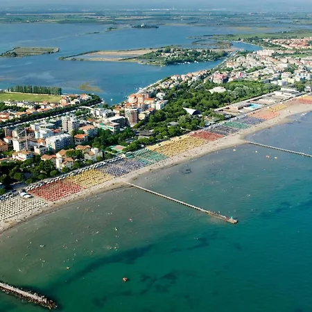 Charming Four Guests With Lagoon View Grado